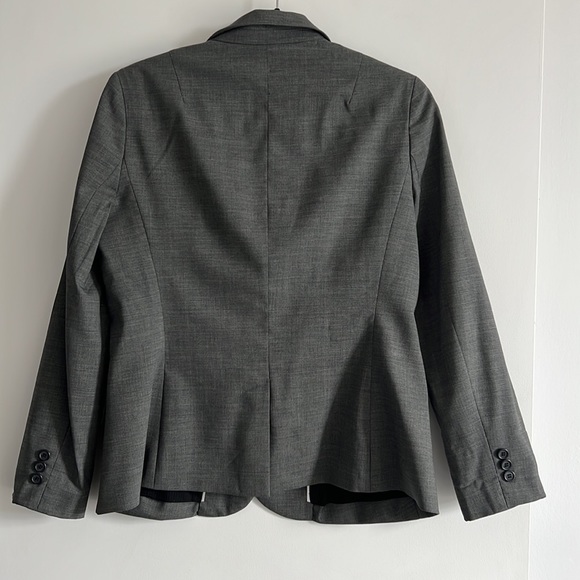 Club Monaco Classic Grey Wool 90s vintage Blazer | Tailored Fit | Size 10 - Picture 6 of 10